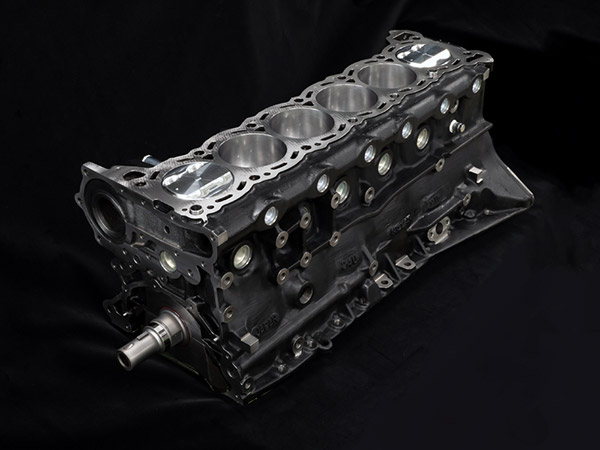 SHORT BLOCK RB26 3.0L STEP3
